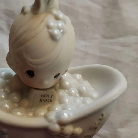 Precious Moments "He cleansed my soul" - Picture 9 of 13
